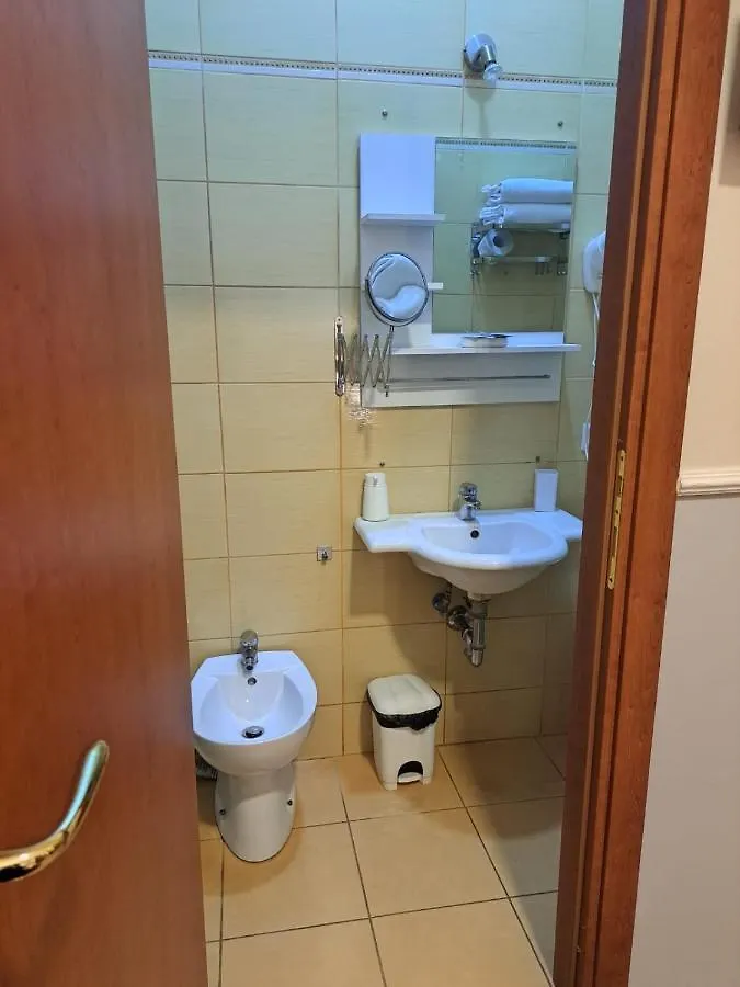 Leone Hotel Roma